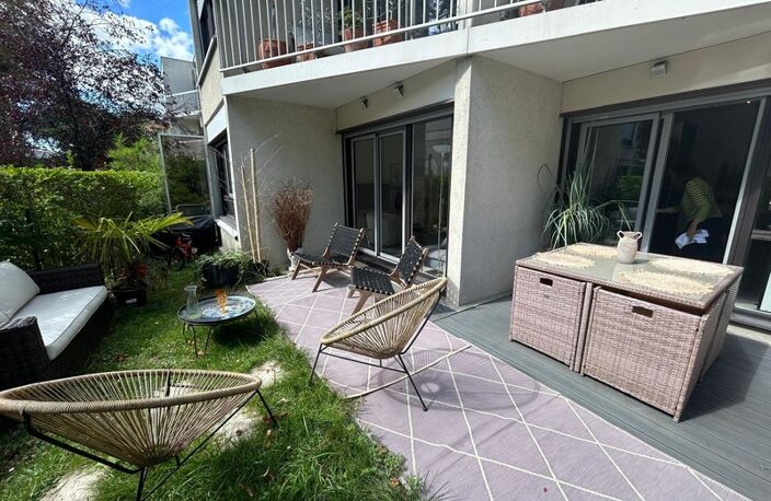 Appartement à vendre 3 pièces 76 m² CRETEIL Village, commerces à proximité, très résidentiel — photo 2
