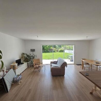 Maison 4 pièces 1300 €