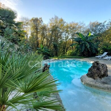 Maison 10 pièces 495000 €