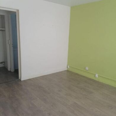 Appartement 1 pièces 470 €