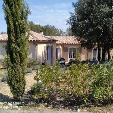 Maison 6 pièces 1525 €