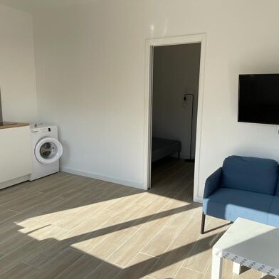Appartement 1 pièces 810 €