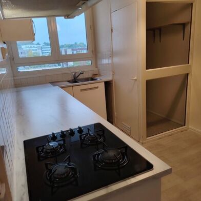 Appartement 3 pièces 895 €