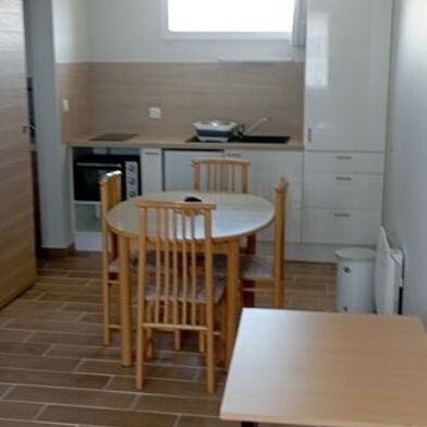 Appartement 1 pièces 490 €