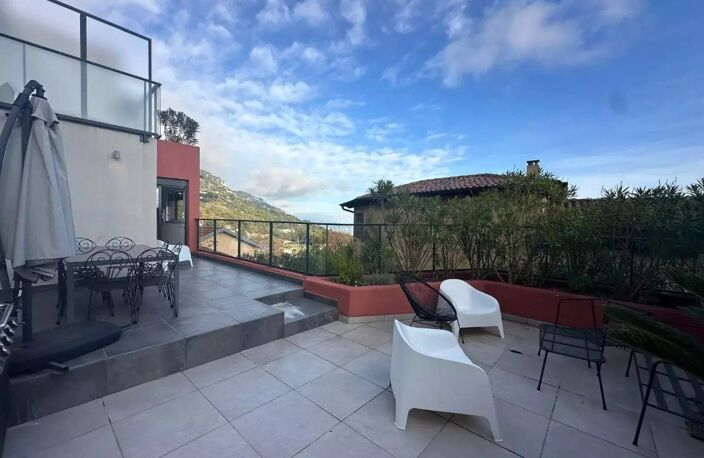 Villa — photo 3