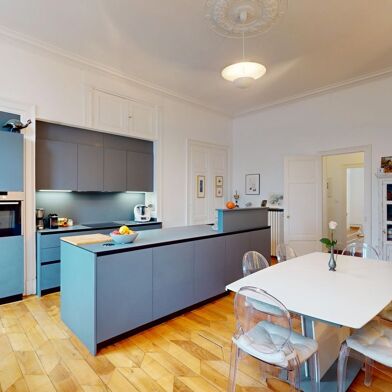 Appartement 6 pièces 630000 €