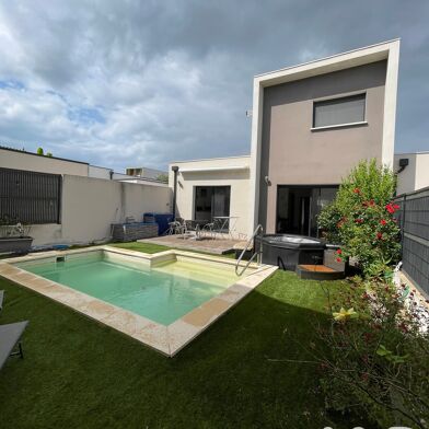 Maison 4 pièces 370000 €