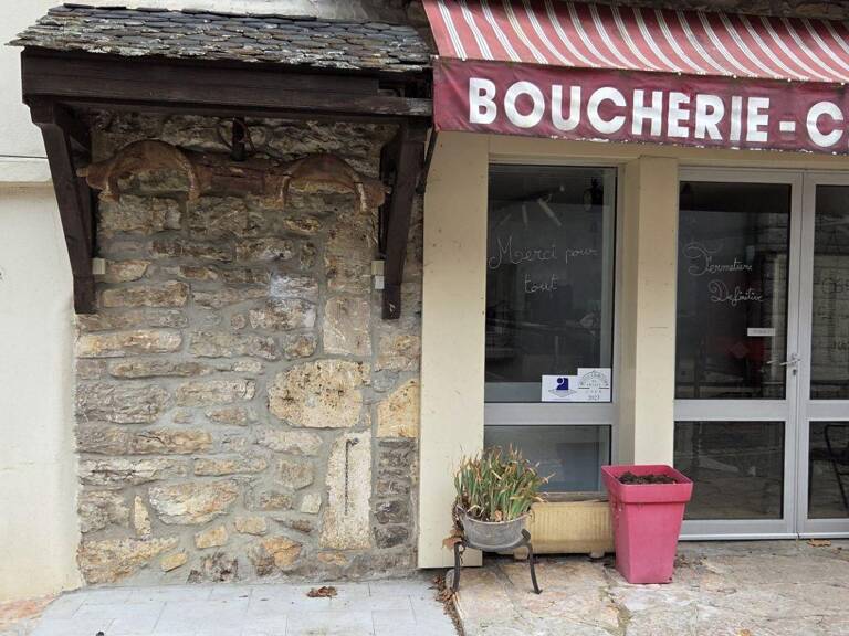 Vente Surface diverse 132 m&sup2; — photo 1