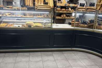 Commerce  610000 €