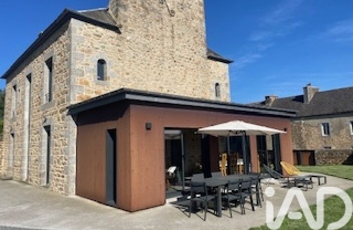 Vente Maison/villa 10 pièces — photo 2