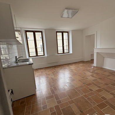 Appartement 3 pièces 530 €