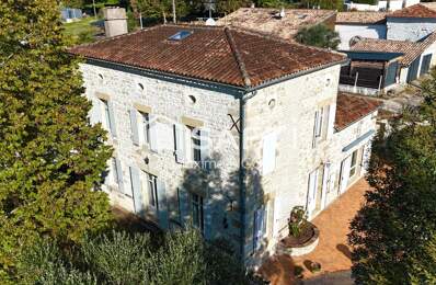 Maison en pierre 8 pièces 284m² — photo du bien