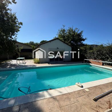 Maison 8 pièces 384000 €