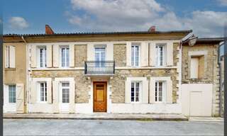 Maison 13 Pièces 324 m² à vendre à Villefranche-de-Lonchat (24610)