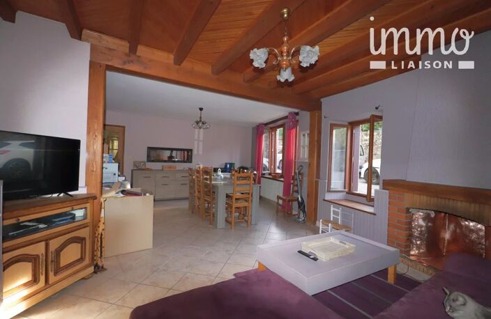 Maison de 130 m2 à rénover avec dépendances de 110 m2 — photo 5