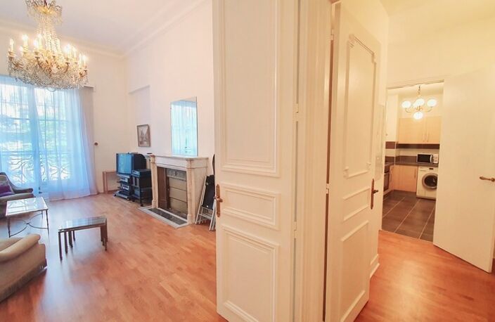 Dpt Paris (75), à vendre PARIS 8EME ARRONDISSEMENT appartement T2 de 85 m² — photo 3