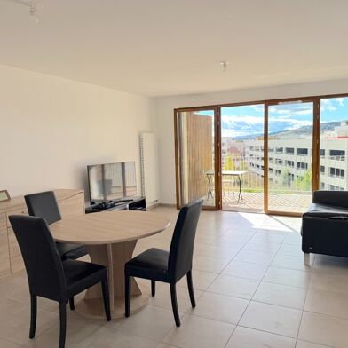 Appartement 3 pièces 235000 €