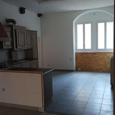 Appartement 4 pièces 1180 €