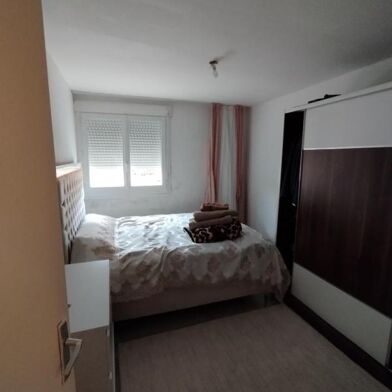 Appartement 3 pièces 825 €