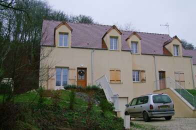 Maison 5 pièces 885 €