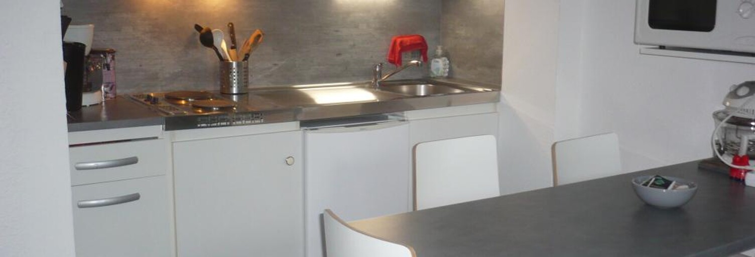 Appartement 1 Pièce 24 m² à louer à Gréoux-les-Bains (04800)