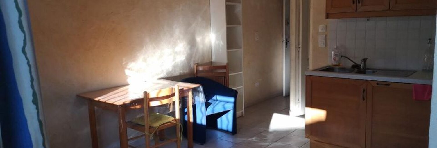 Appartement 1 Pièce 25 m² à louer à Nîmes (30000)