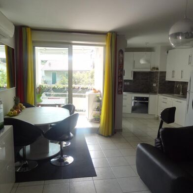 Appartement 3 pièces 1000 €