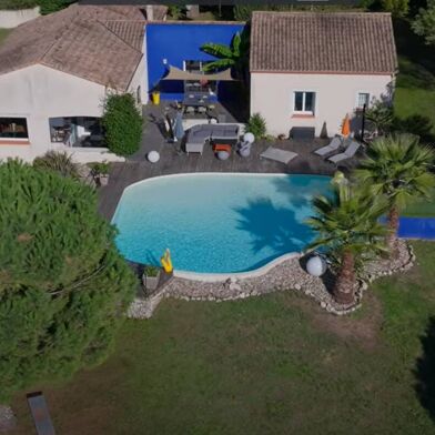 Maison 6 pièces 395900 €