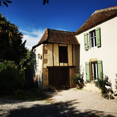 Maison 7 pièces 335680 €