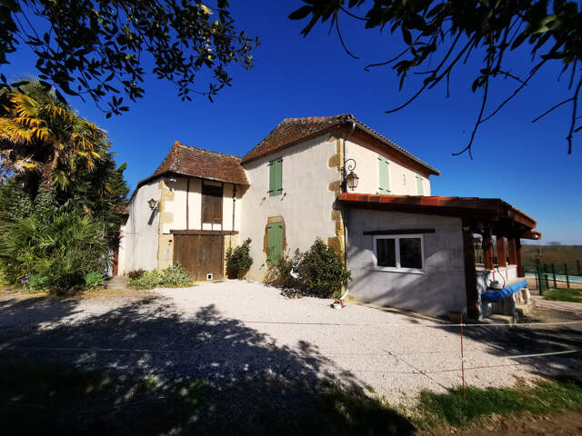 Propriété de 2 maisons avec piscine sur 11ha Armous et Cau ( — photo du bien