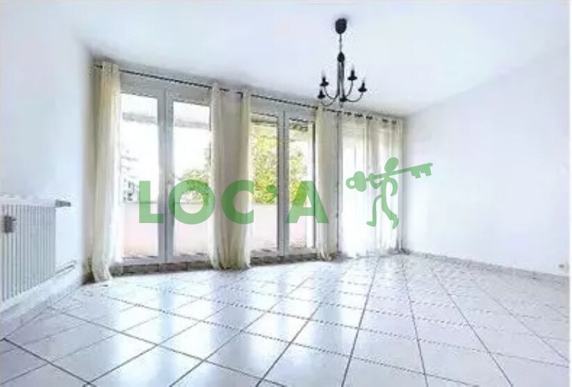 Location T4 74 m² à Quetigny 986 ¤ CC /mois