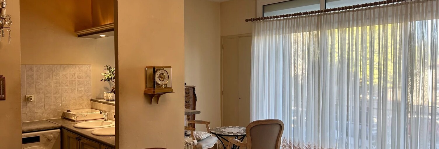 Maison 7 Pièces 237 m² à vendre à Valréas (84600)