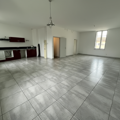 Appartement 4 pièces 850 €