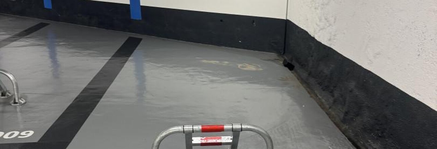 Garage   m² à louer à Marseille 1 (13001)