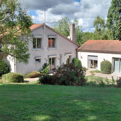 Maison 12 pièces 260000 €