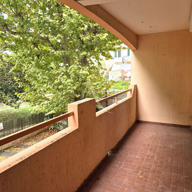 Appartement 4 pièces 260000 €