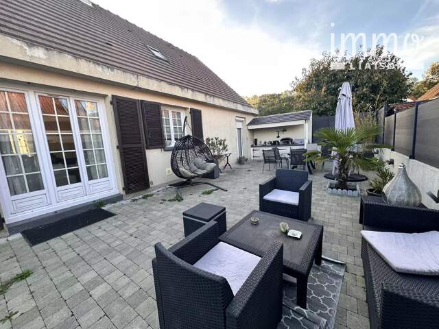 Maison individuelle 4 pièces – environnement calme et recherché — photo du bien