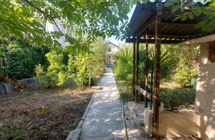 EXCLUSIVITÉ – ANGOULÊME, MAISON FAMILIALE R+1 AVEC TERRAIN ET DÉPENDANCES — photo 4