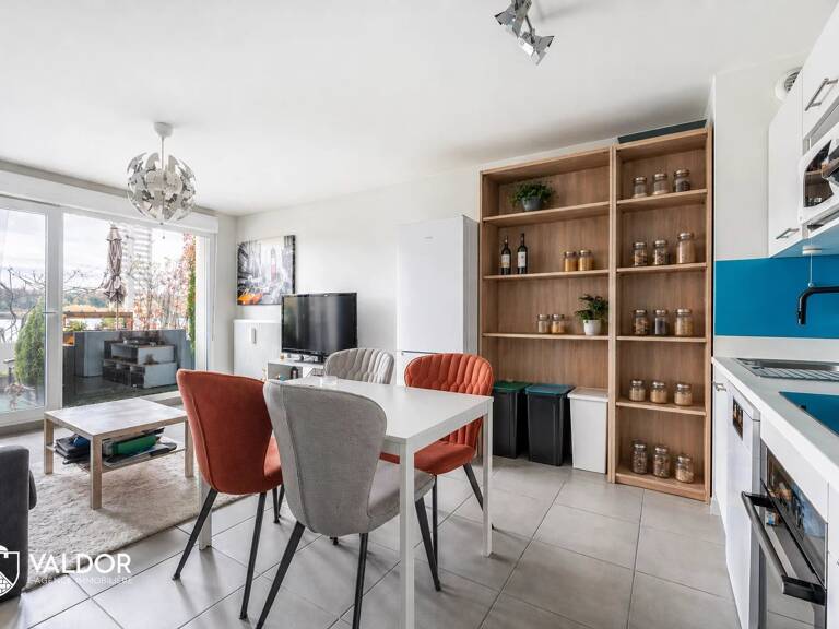 Albigny-sur-Saône: DERNIER ETAGE - GARAGE EN SOUS SOL - PARKING PIVRATIF - VUE PANORAMIQUE - BALCON DE 11m2 — photo 1
