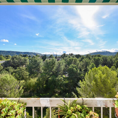 Appartement 4 pièces 246000 €