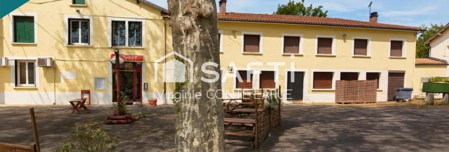 Immeuble  242 m² à vendre à Saint-Claud (16450)