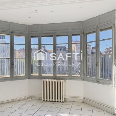 Appartement 5 pièces 139000 €