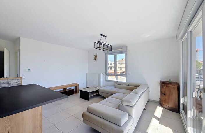 À vendre - Charmant T2 lumineux de 43 m² — photo 3
