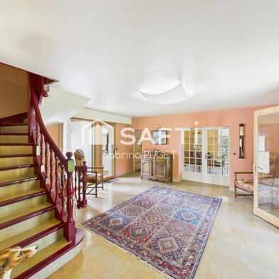 Maison 12 pièces 593000 €