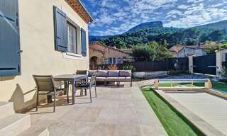 Maison 5 Pièces 105 m² à vendre à Fontaine-de-Vaucluse (84800)