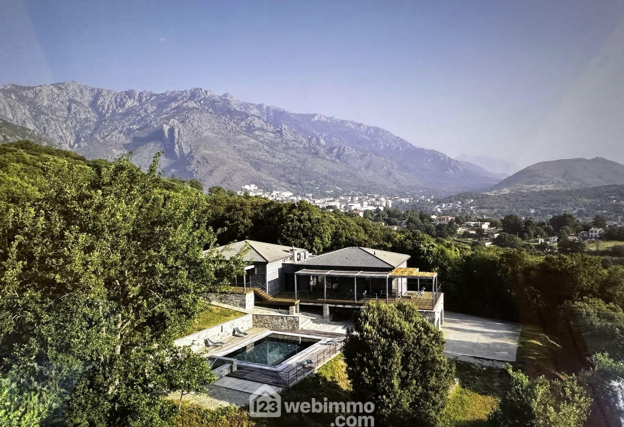 Photo Maison - 190m² - Corte image 2/4