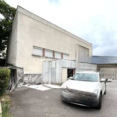 Local industriel 5 pièces 791000 €