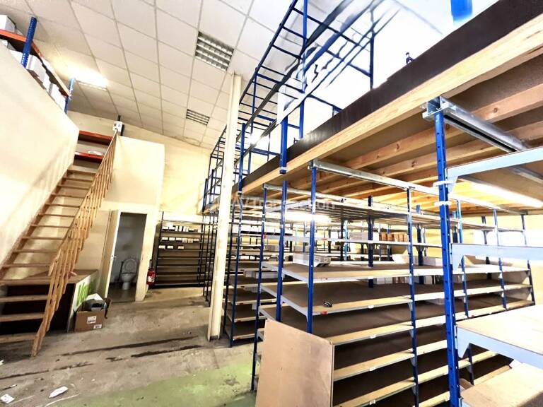 A vendre, Saint Germain en Laye ,78 , entrepot-local  467 m2 , — photo 1