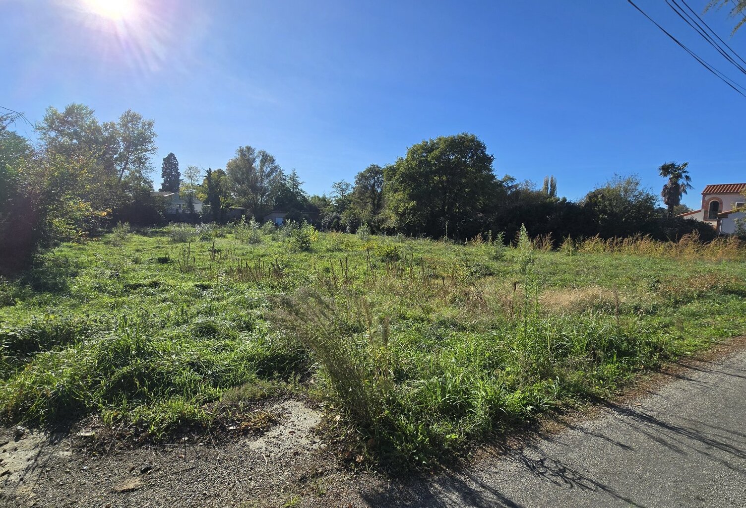TERRAIN CONSTRUCTIBLE DE 1330 m² — photo 1