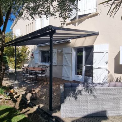 Maison 8 pièces 500000 €